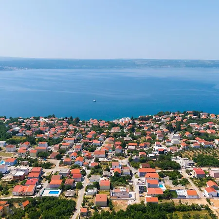 & Blue By Interhome Villa Maslenica