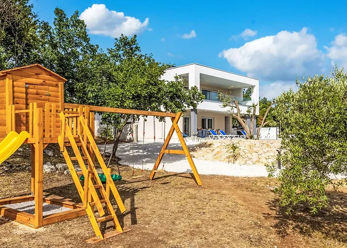 & Blue By Interhome Vila