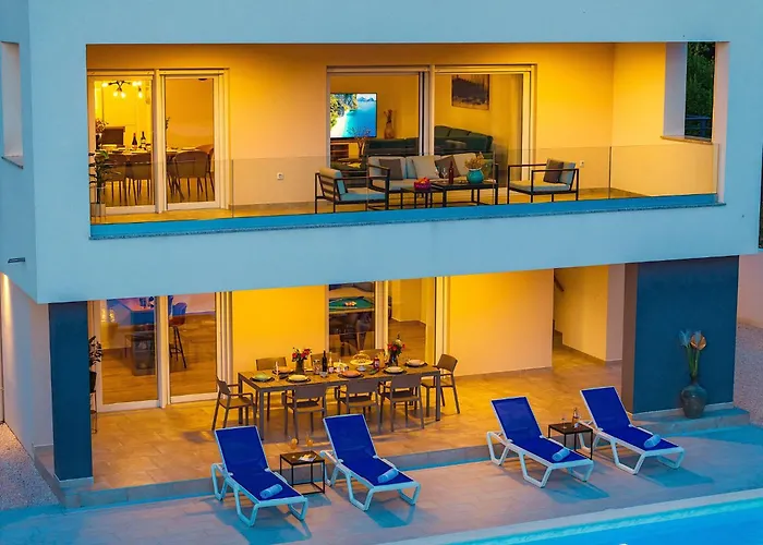 Vila & Blue By Interhome Maslenica