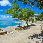 & Blue By Interhome Villa Maslenica