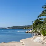 & Blue By Interhome Villa Maslenica