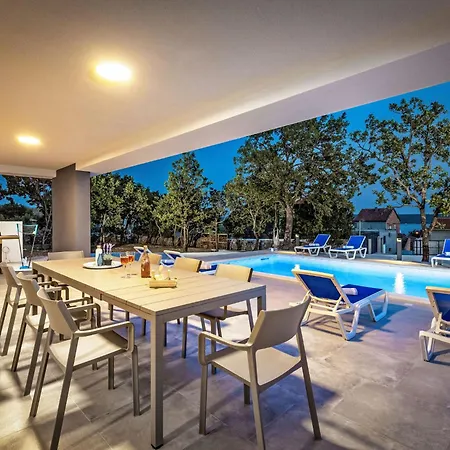 & Blue By Interhome * Maslenica