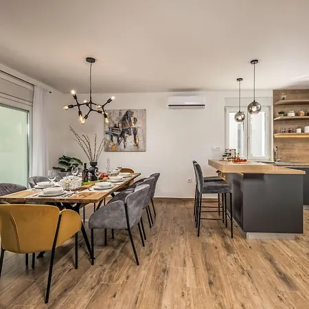 & Blue By Interhome *