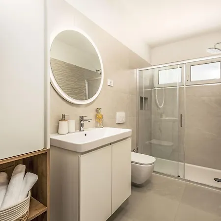 & Blue By Interhome ヴィラ マスレニツァ