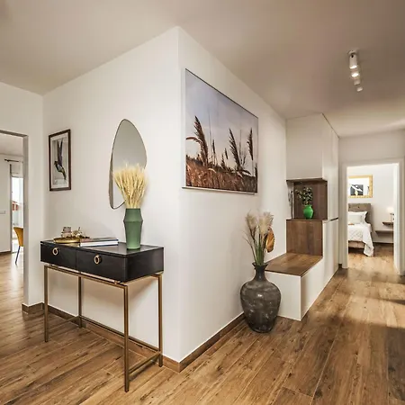 & Blue By Interhome *