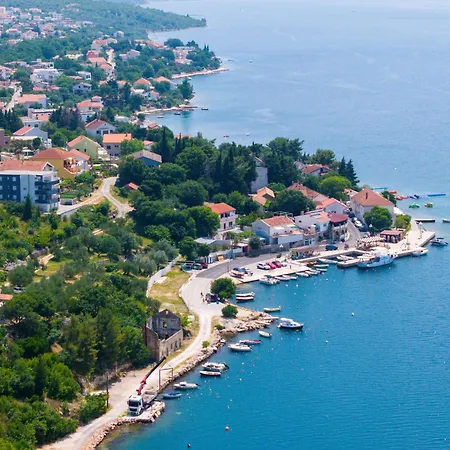 & Blue By Interhome Villa Maslenica