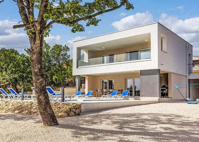 Villa & Blue By Interhome